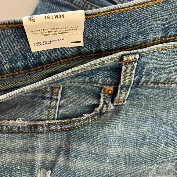 Levi’s Women’s Boyfriend Crop High Rise Distressed Denizen NEW size 20 - Picture 10 of 14